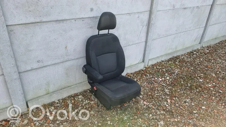 Opel Vivaro Siège conducteur avant 