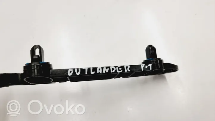 Mitsubishi Outlander Uchwyt / Mocowanie zderzaka tylnego 