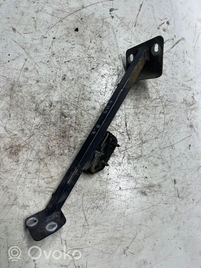 Audi A8 S8 D3 4E Supporto di montaggio del parafango 4E0805463F