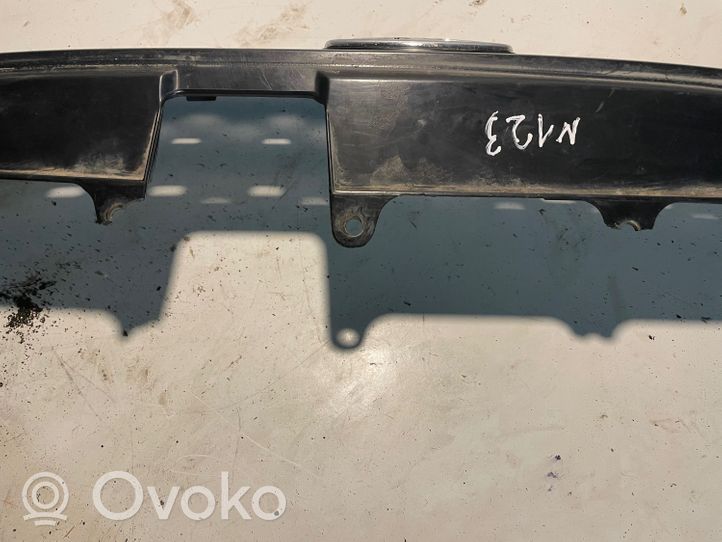 Toyota RAV 4 (XA20) Front bumper upper radiator grill 5311142070