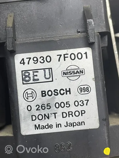 Nissan Terrano Sensore d’urto/d'impatto apertura airbag 479307F001