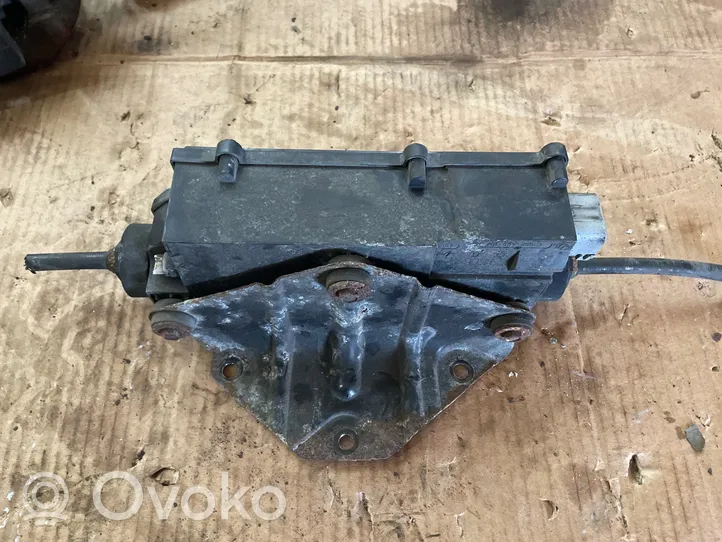 BMW X5 E70 Module de commande de frein à main 6779451