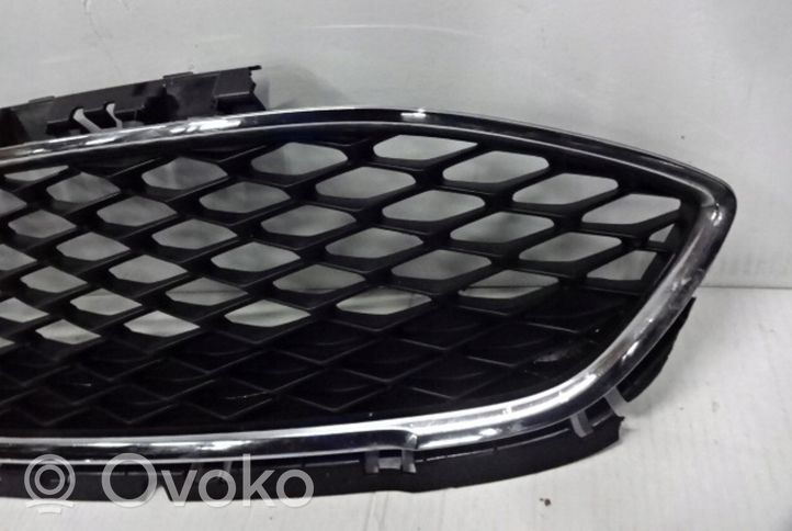 Ford Fiesta Front bumper upper radiator grill 