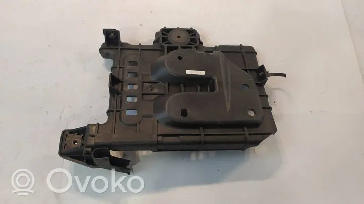 KIA Ceed Ящик аккумулятора 37150-2H100