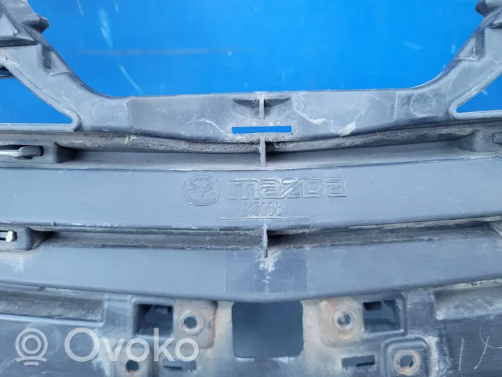 Mazda 6 Grille calandre supérieure de pare-chocs avant G46L50712