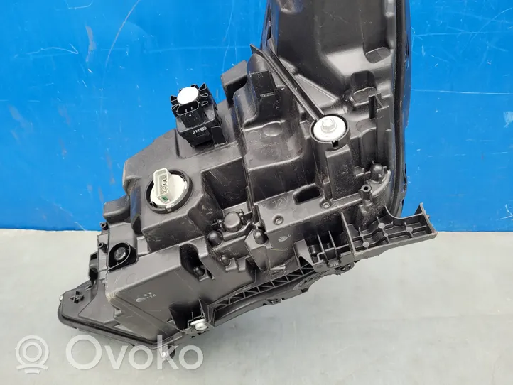 Honda HR-V Lampa przednia W6500