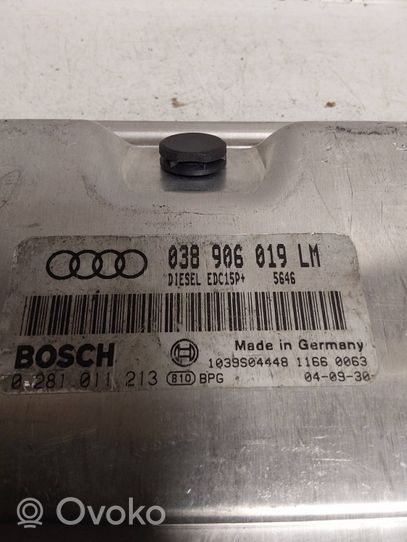 Audi A6 S6 C5 4B Moottorin ohjainlaite/moduuli 038906019LM