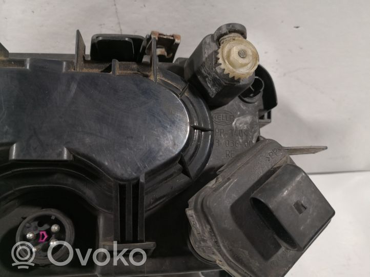 Audi A3 S3 8L Lampa przednia 96303600