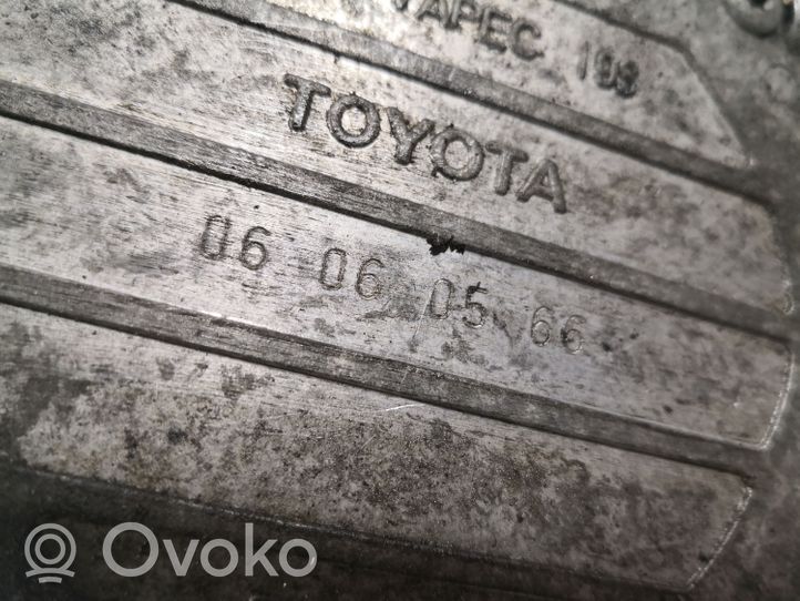 Toyota RAV 4 (XA30) Pompe à vide 06060566