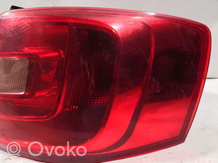 Volkswagen Jetta VI Lampa tylna 