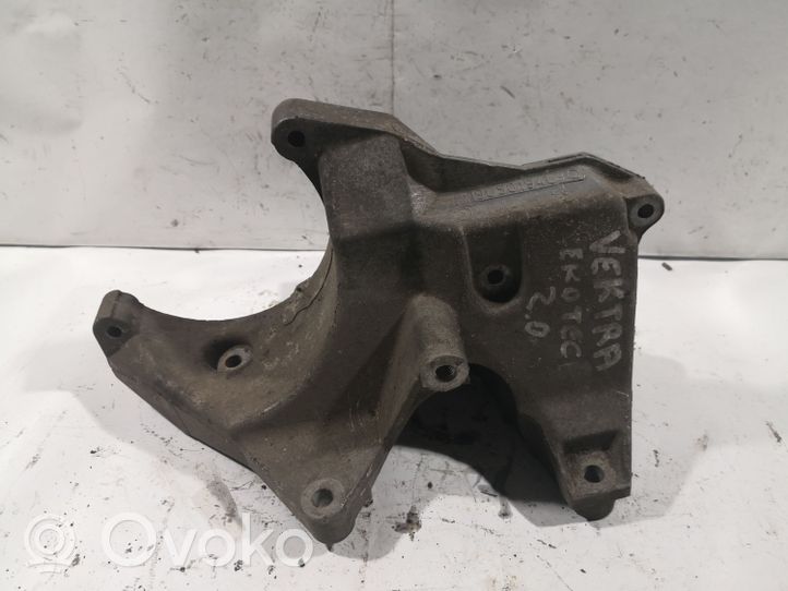 Opel Vectra B Staffa di montaggio del compressore dell’A/C 90501940BQ