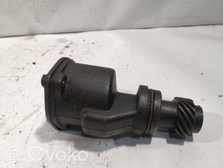 Volkswagen Sharan Alipainepumppu 028207A