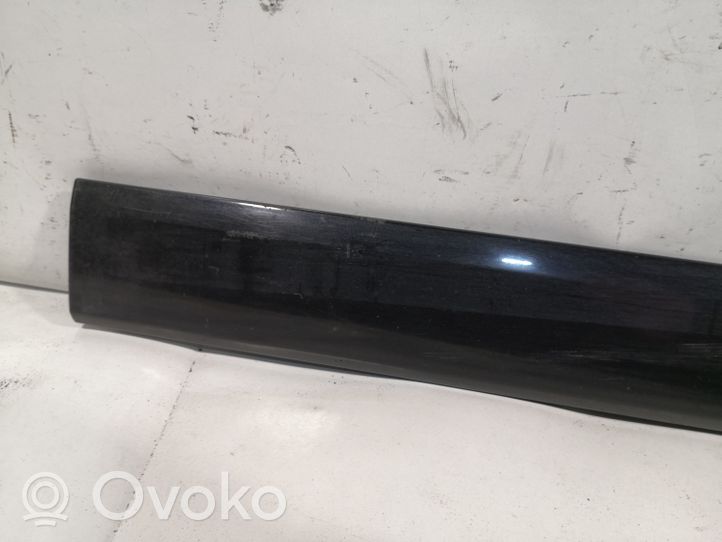 Opel Zafira B Moulure de porte avant RH13137773