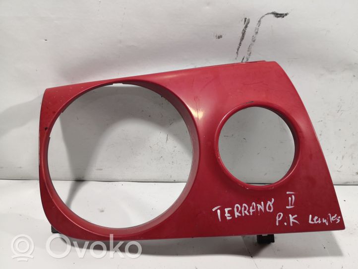 Nissan Terrano Rivestimento sotto il faro/fanale 624117F