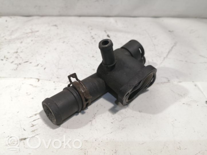 Seat Arosa Tuyau de liquide de refroidissement moteur 038121133