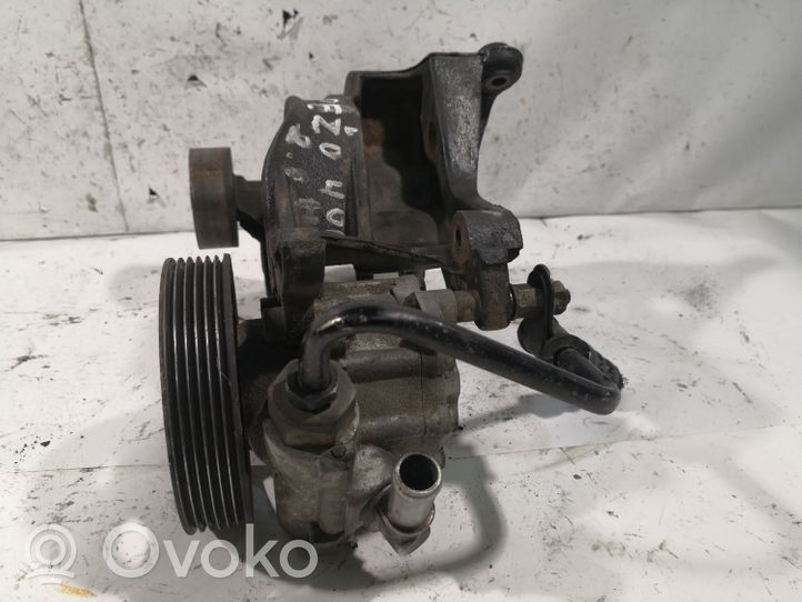 Peugeot 406 Vairo stiprintuvo siurblys 9627798080