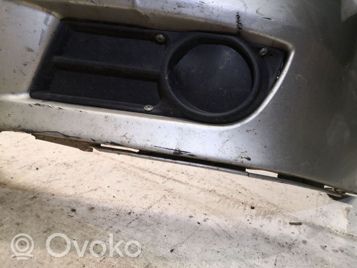 Toyota Corolla Verso AR10 Etupuskuri 