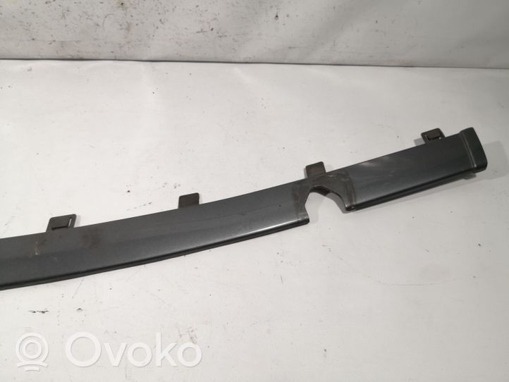 BMW 7 E32 Modanatura separatore del paraurti anteriore 51111908066