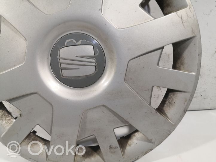 Seat Ibiza IV (6J,6P) R15 wheel hub/cap/trim 6J0601147B