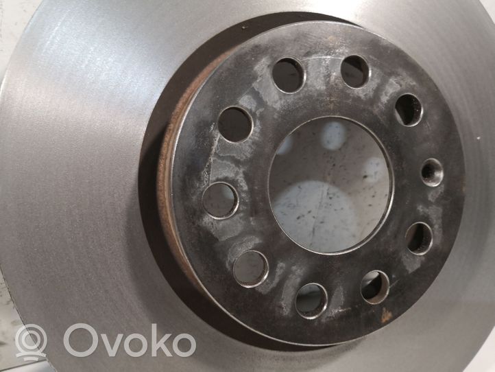 Volkswagen PASSAT B8 Front brake disc 