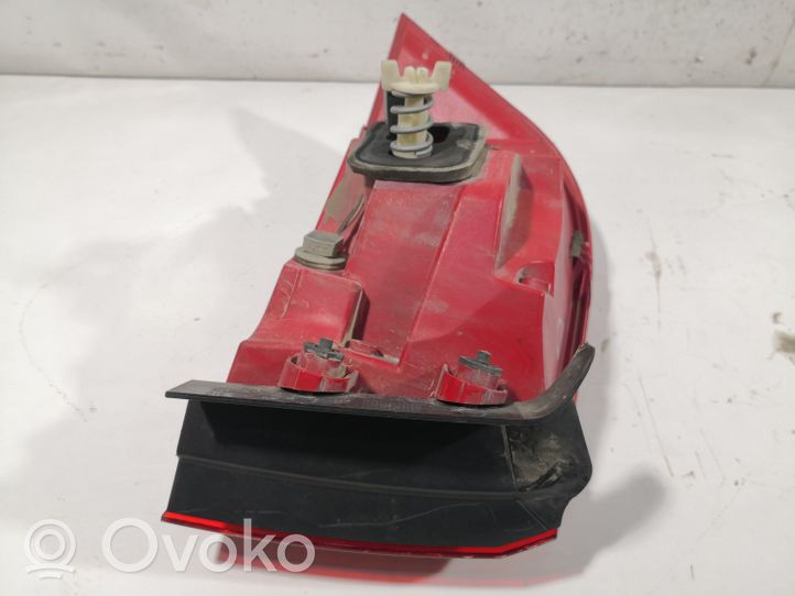 Volkswagen PASSAT B7 Lampa tylna 3AF945310