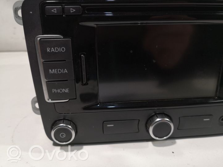 Volkswagen PASSAT B7 Radio/CD/DVD/GPS-pääyksikkö 2K0035279C