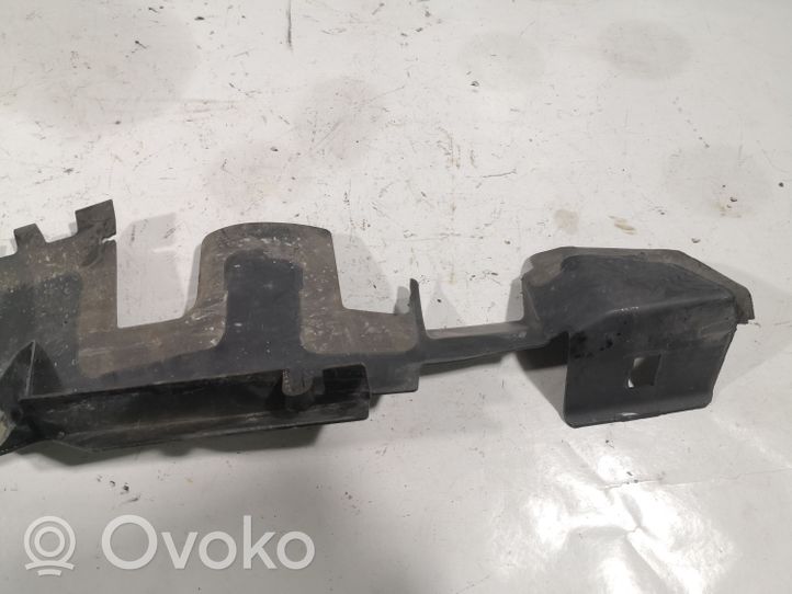 Volkswagen PASSAT B7 Traverse, support de radiateur latéral 3AA121283