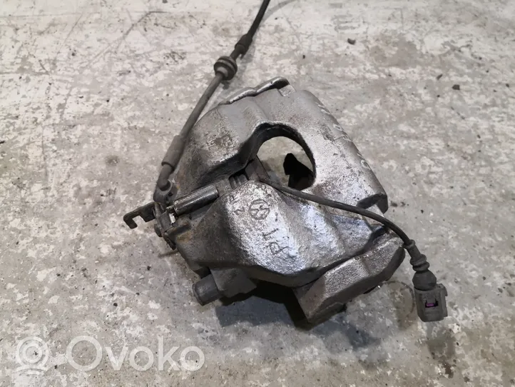 Volkswagen Transporter - Caravelle T5 Front brake caliper 7E0105A