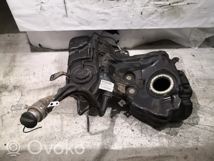 Audi A4 S4 B8 8K Serbatoio del carburante 8K0201021EM