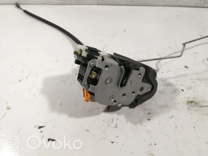 Opel Mokka X Rear door lock 13579546