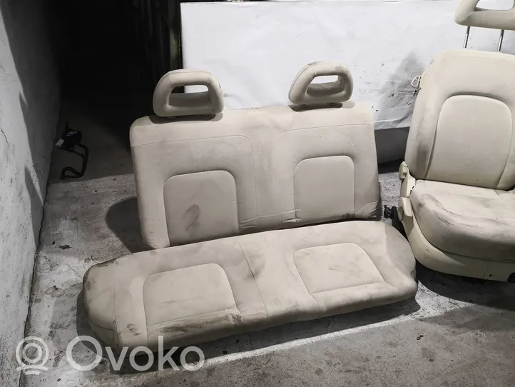 Volkswagen New Beetle Seat set 