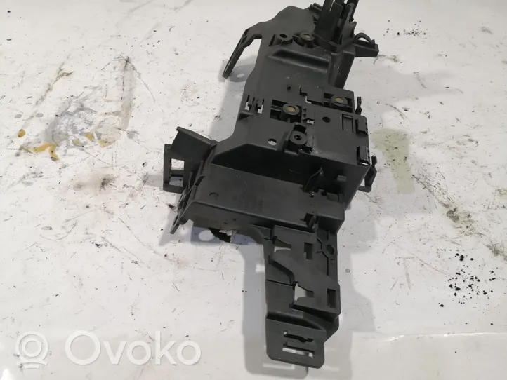 BMW X5 F15 Kita variklio skyriaus detalė 13627823478