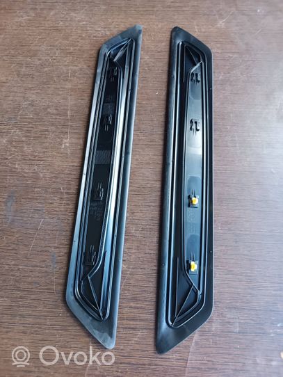 BMW X2 F39 Garniture marche-pieds avant 8051037