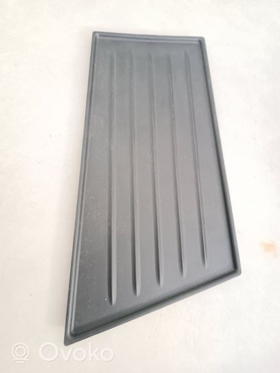 BMW X2 F39 Tapis de boîte à gants 9318584