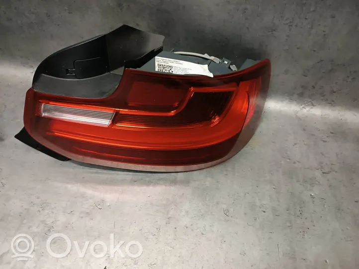 BMW 2 F22 F23 Galinių žibintų komplektas 7296423