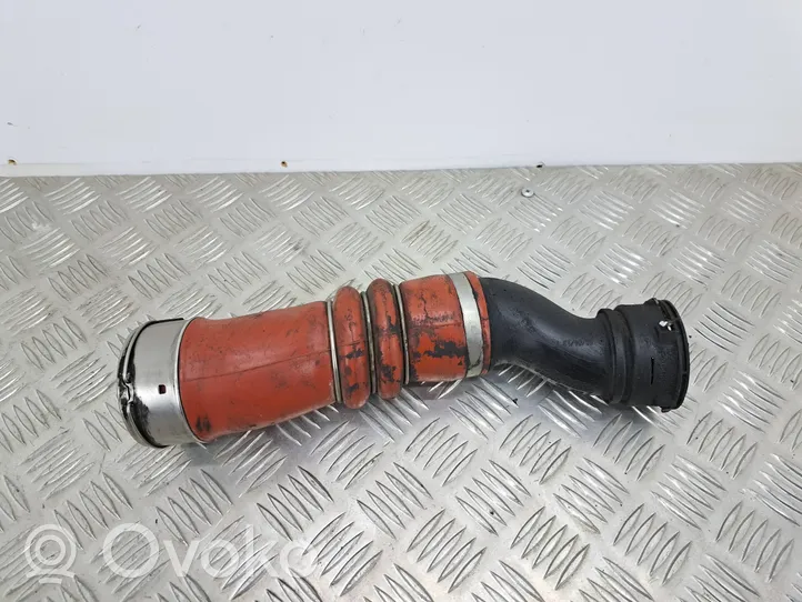 BMW 5 F10 F11 Tube d'admission de tuyau de refroidisseur intermédiaire 7583728