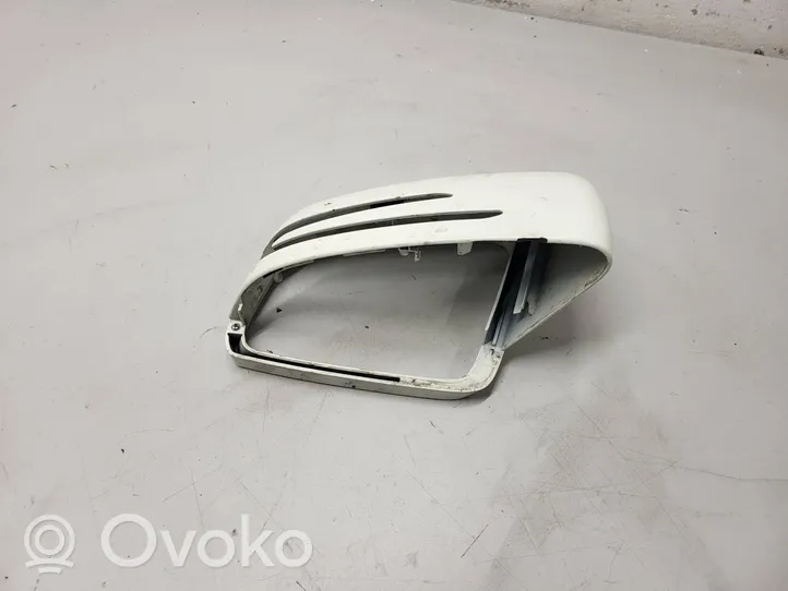 Mercedes-Benz A W176 Veidrodėlio plastikinė apdaila 