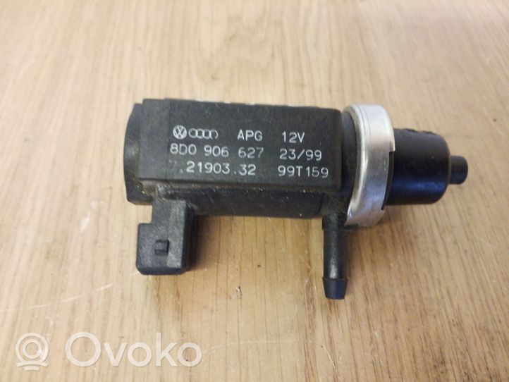 Audi A4 S4 B5 8D Turboahtimen magneettiventtiili 8D0906627