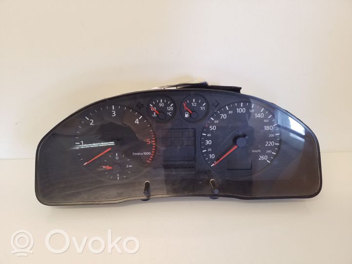 Audi A4 S4 B5 8D Tachimetro (quadro strumenti) 8L0919272