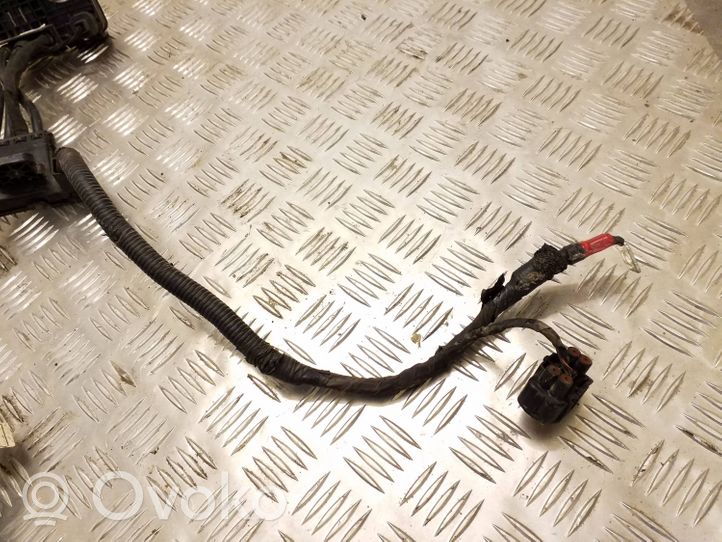 KIA Carens III Cable positivo (batería) 91850