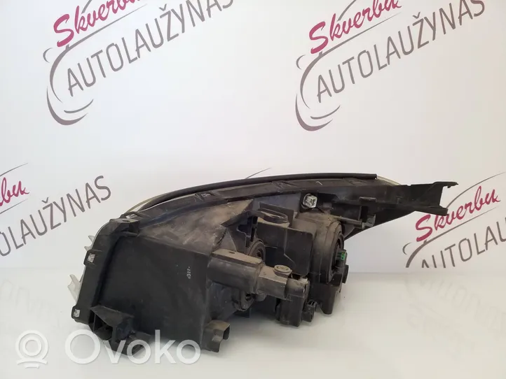 Toyota RAV 4 (XA30) Lampa przednia 275011202