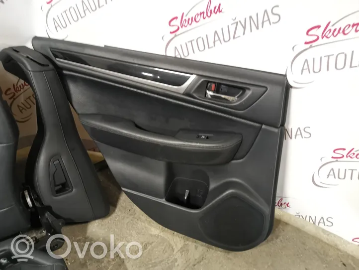 Subaru Outback (BS) Kit intérieur 