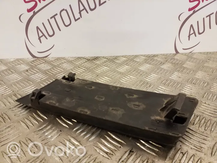 Audi A4 S4 B5 8D Rejilla inferior del parachoques delantero 8D0807346AB