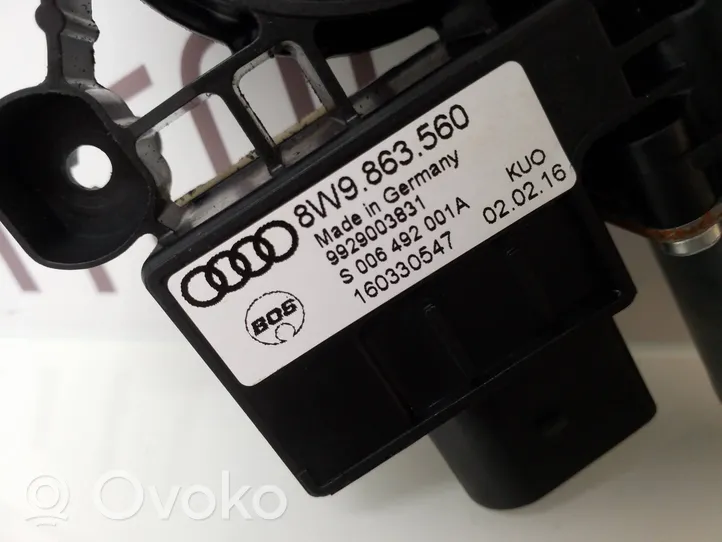 Audi A4 S4 B9 Užuolaidos (štorkės) varikliukas 8W9863560