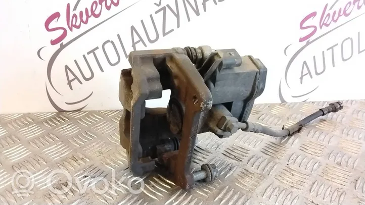 Audi A4 S4 B9 Aizmugurējais suports 8W0615405AA