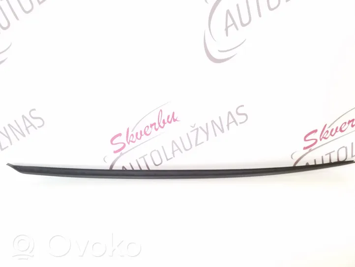 Audi A4 S4 B9 Listwa szyby czołowej / przedniej 8W0854327C