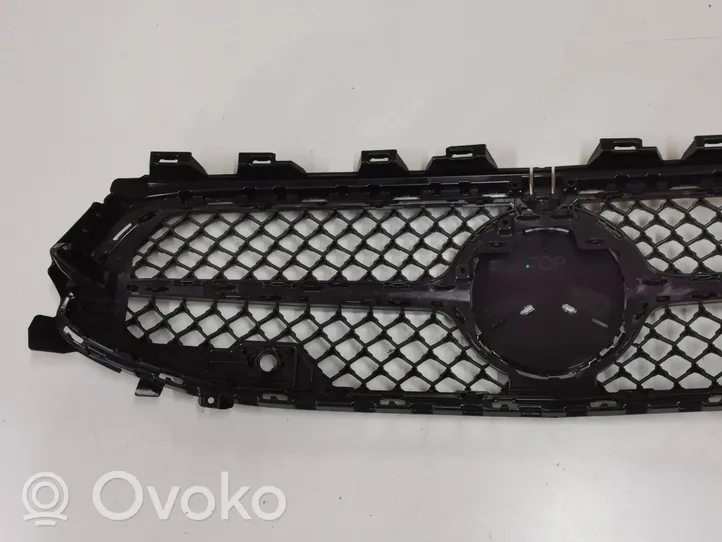 Mercedes-Benz CLA C118 X118 Grille de calandre avant A1188883800