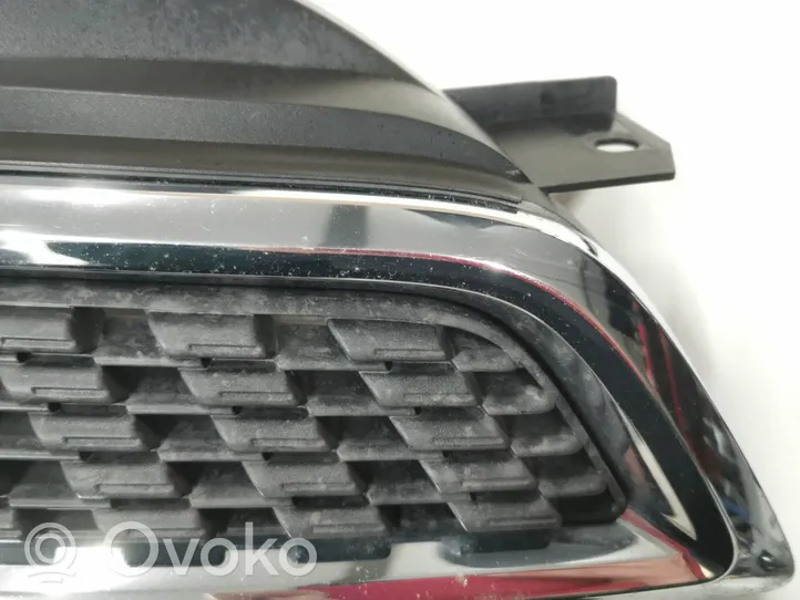 Nissan Micra Maskownica / Grill / Atrapa górna chłodnicy 62322BG00A