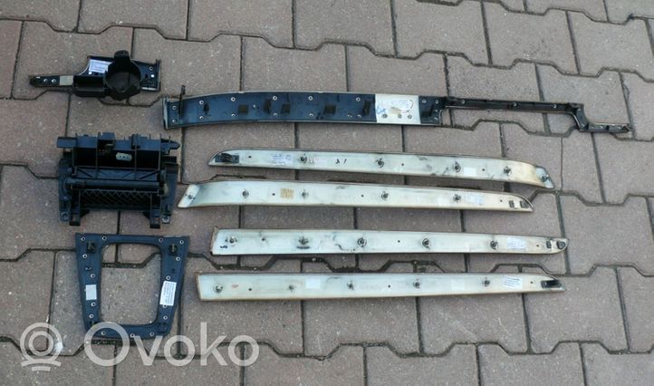 Audi A4 S4 B6 8E 8H Moulure/baguette de porte avant 8E1853190