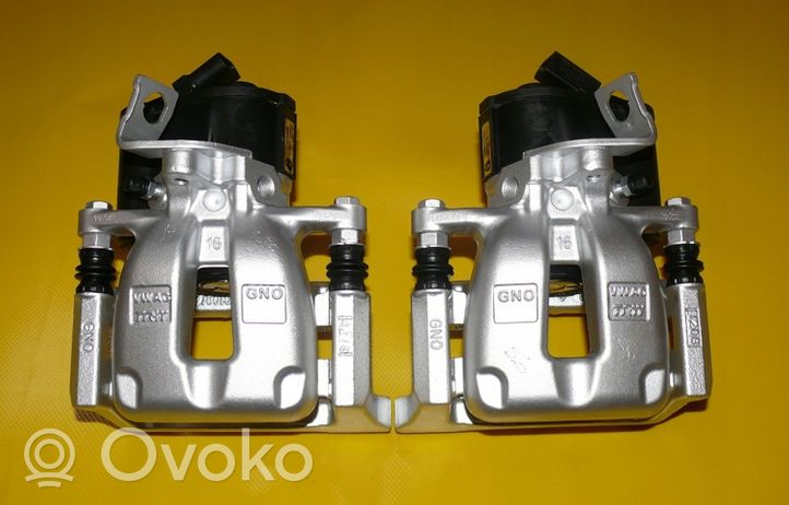 Volkswagen PASSAT CC Set dischi freno e pinze 3C0615403B